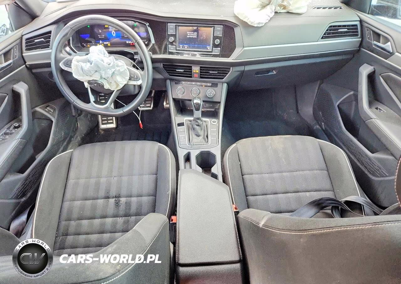 2024 Volkswagen Jetta Sport VIN:3VWBM7BUXRM000424 - 8