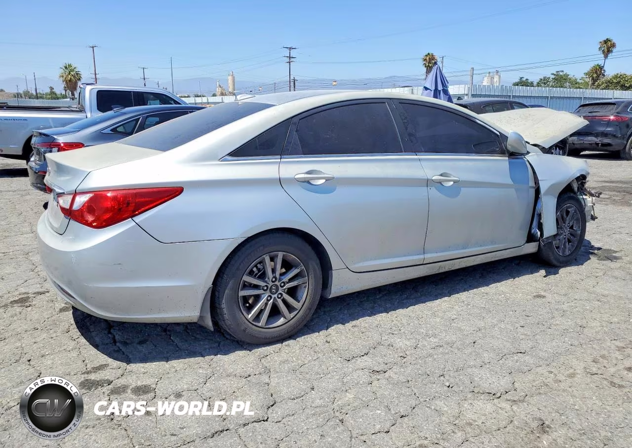 2013 Hyundai Sonata Gls VIN:5NPEB4AC3DH518645 - 3
