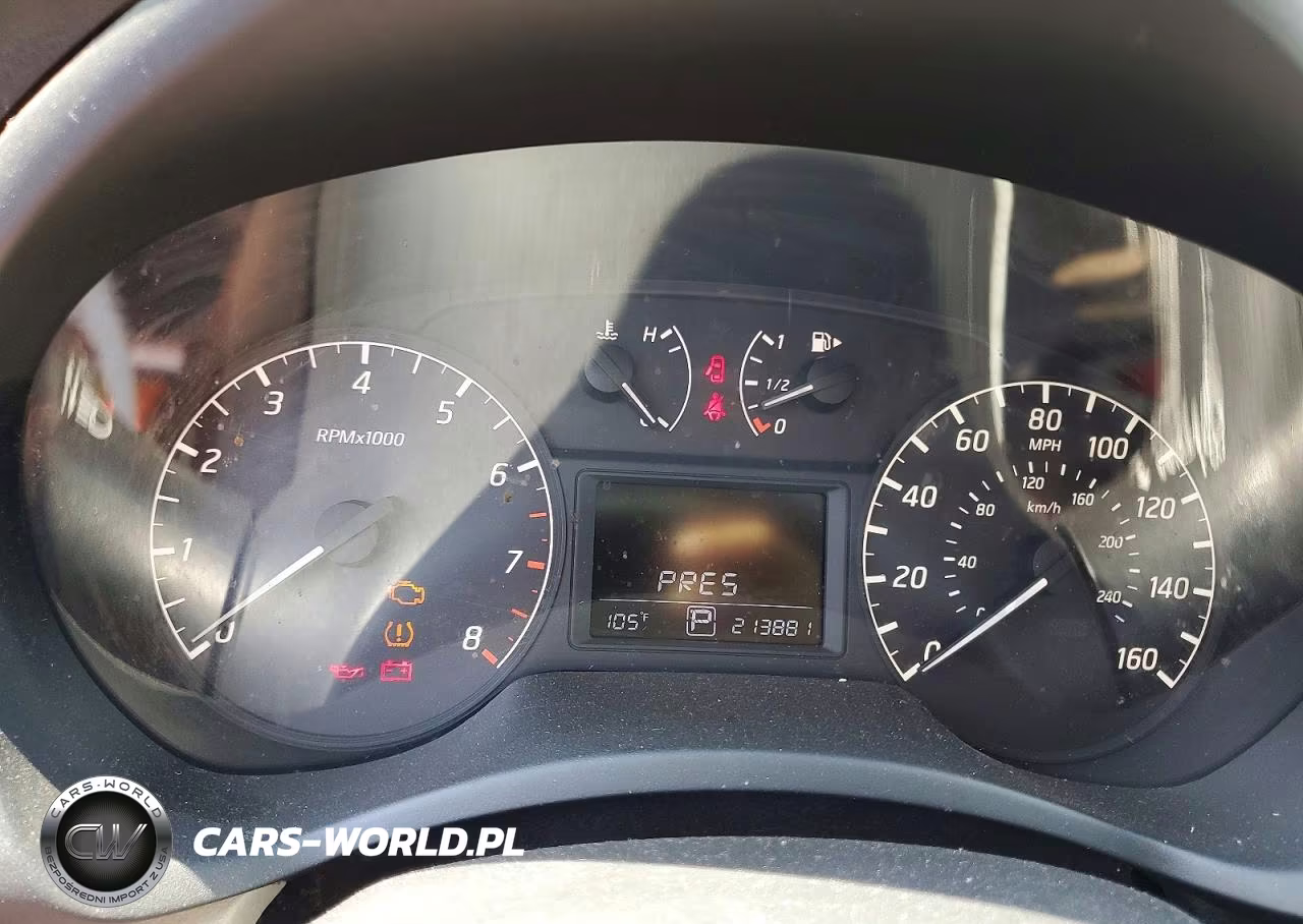 2016 Nissan Sentra Fe+S VIN:3N1AB7AP7GY221682 - 9