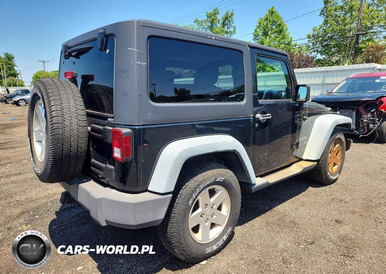 2012 Jeep Wrangler Sport VIN:1C4GJWAG1CL178903 - 3