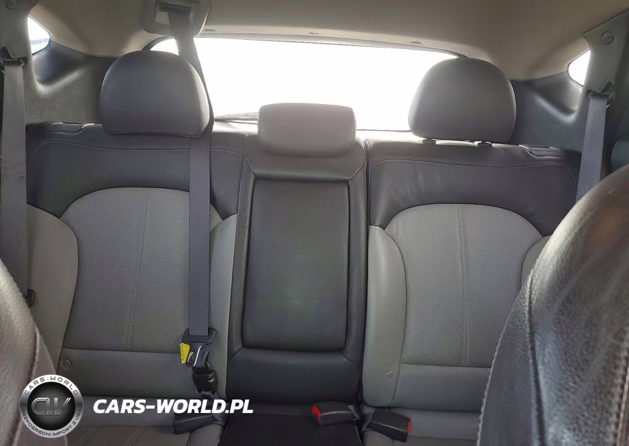 2011 Hyundai Tucson Limited VIN:KM8JUCAC6BU155940 - 10