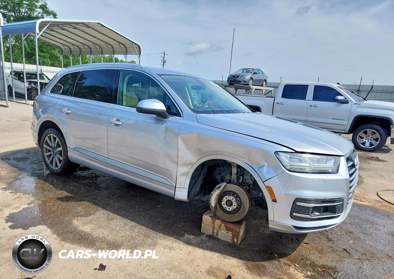 2017 Audi Q7 Prestige VIN:WA1VAAF70HD050098 - 4