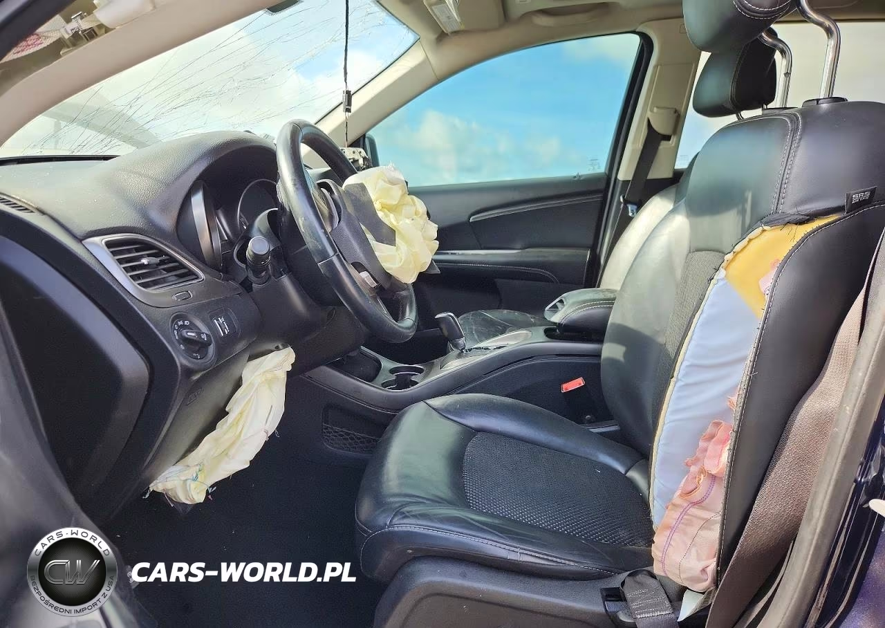 2020 Dodge Journey Crossroad VIN:3C4PDCGB2LT188572 - 7