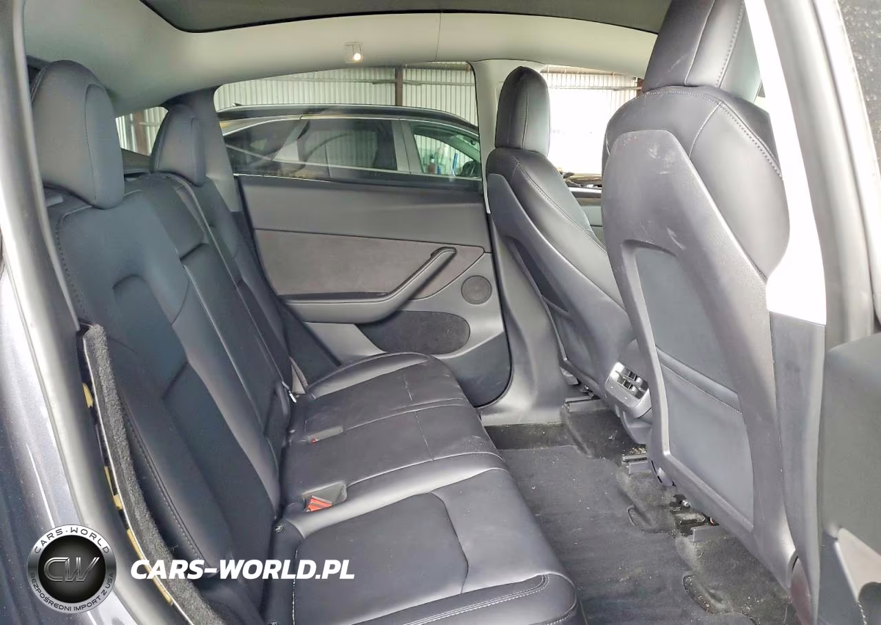 2023 Tesla Model Y VIN:7SAYGDEE6PF599866 - 10
