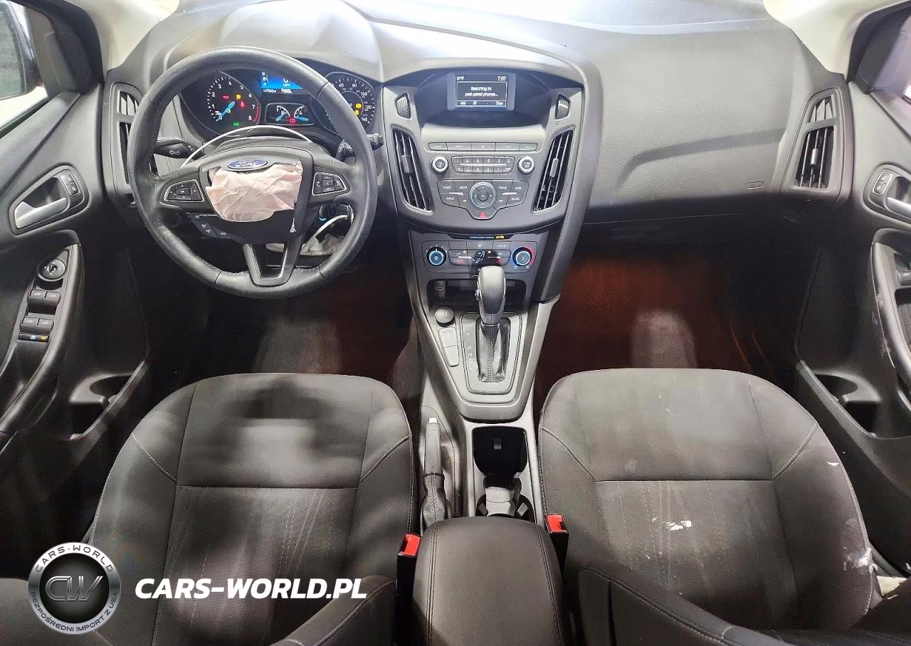 2018 Ford Focus Se VIN:1FADP3K22JL301341 - 8