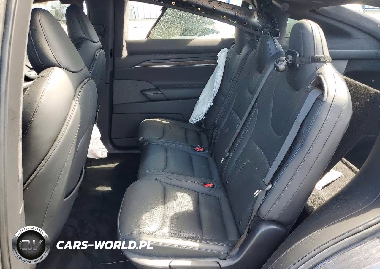 2022 Tesla Model X VIN:7SAXCDE58NF363837 - 10