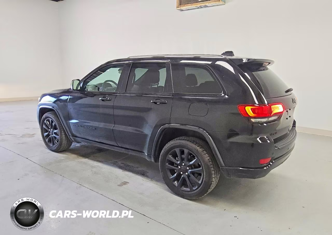 2021 Jeep Grand Cherokee Laredo VIN:1C4RJFAG0MC588005 - 2