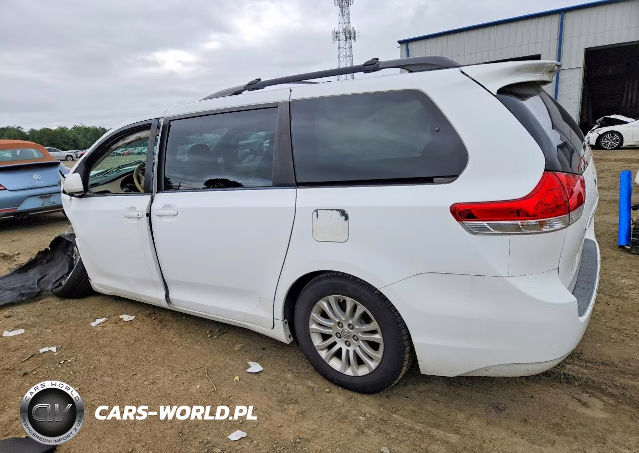 2011 Toyota Sienna Xle 8-Passenger VIN:5TDYK3DC7BS172030 - 2