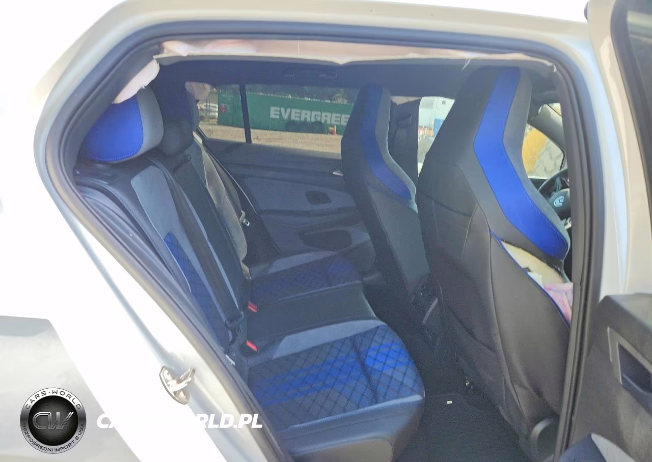 2025 Volkswagen Golf R VIN:WVWEB7CD1SW216768 - 10