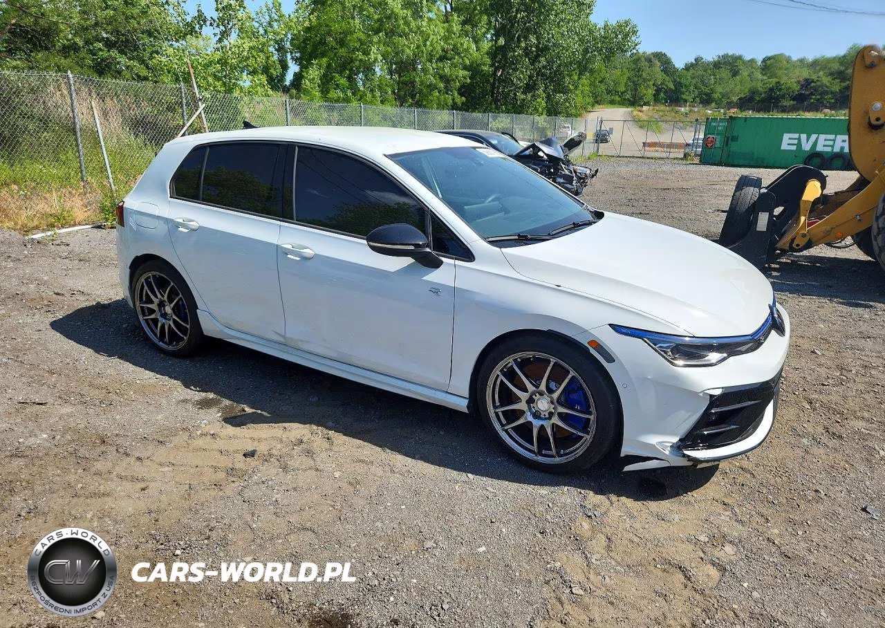 2025 Volkswagen Golf R VIN:WVWEB7CD1SW216768 - 4