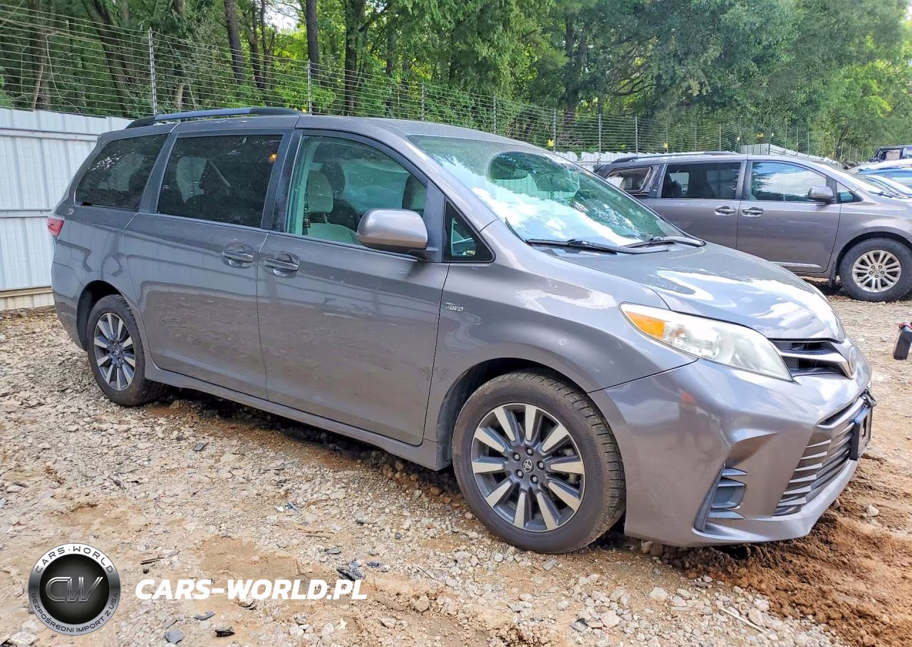 2018 Toyota Sienna Le VIN:5TDJZ3DCXJS197290 - 4