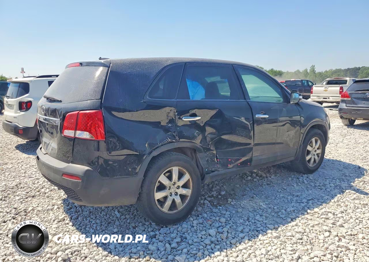 2012 Kia Sorento Lx VIN:5XYKT3A12CG307323 - 3