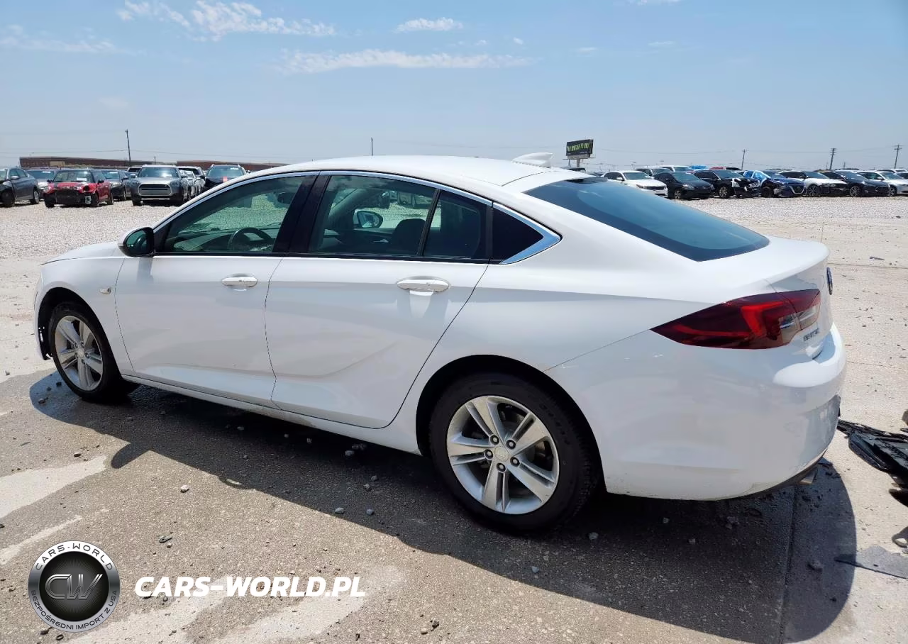 2018 Buick Regal Preferred VIN:W04GL6SX6J1130082 - 2
