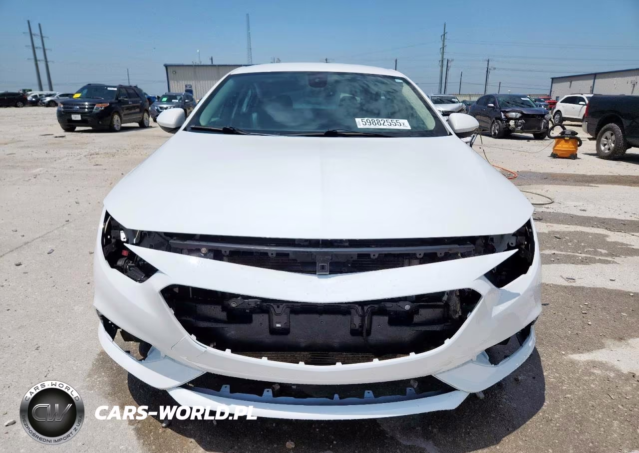 2018 Buick Regal Preferred VIN:W04GL6SX6J1130082 - 5