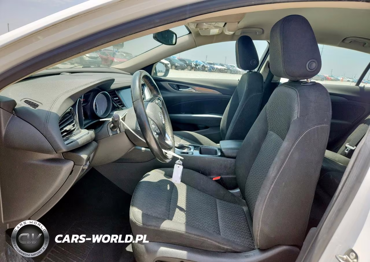 2018 Buick Regal Preferred VIN:W04GL6SX6J1130082 - 7