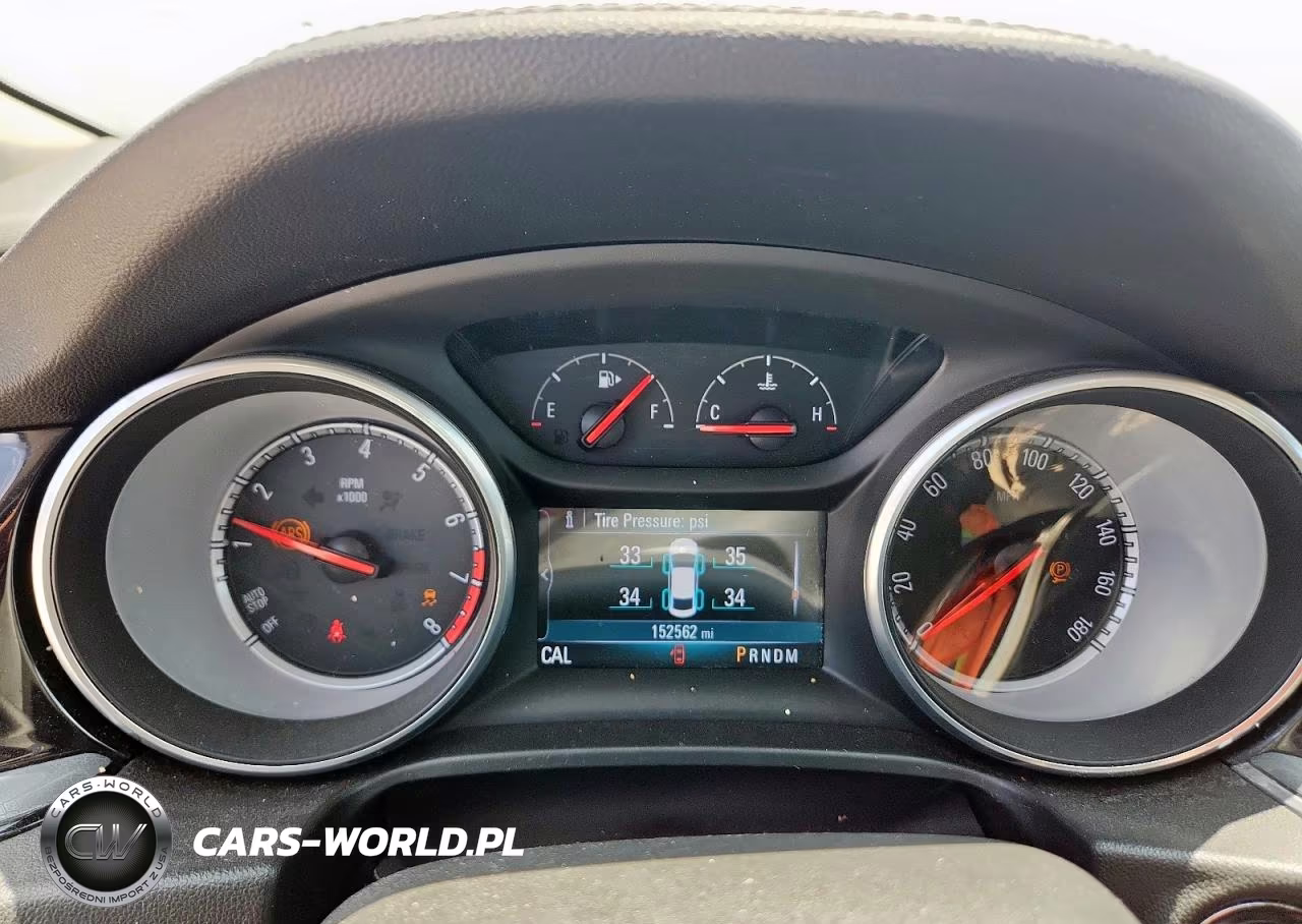 2018 Buick Regal Preferred VIN:W04GL6SX6J1130082 - 9