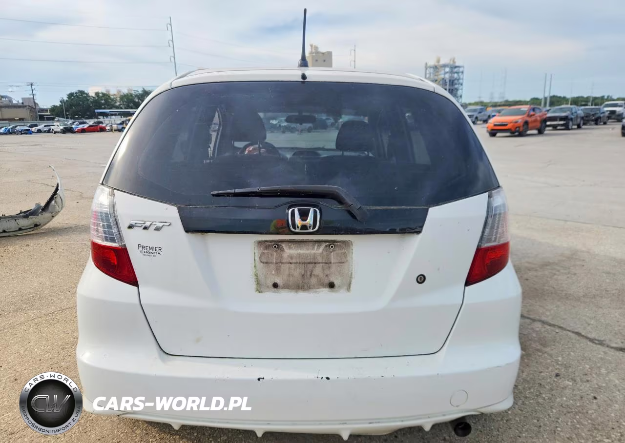 2010 Honda Fit VIN:JHMGE8H20AC034068 - 6
