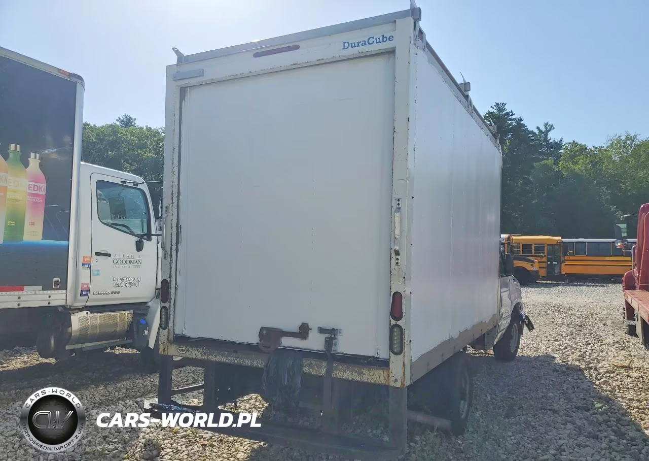 2019 Ford Econoline E350 Super Duty Cutaway Van VIN:1FDWE3F69KDC63054 - 3