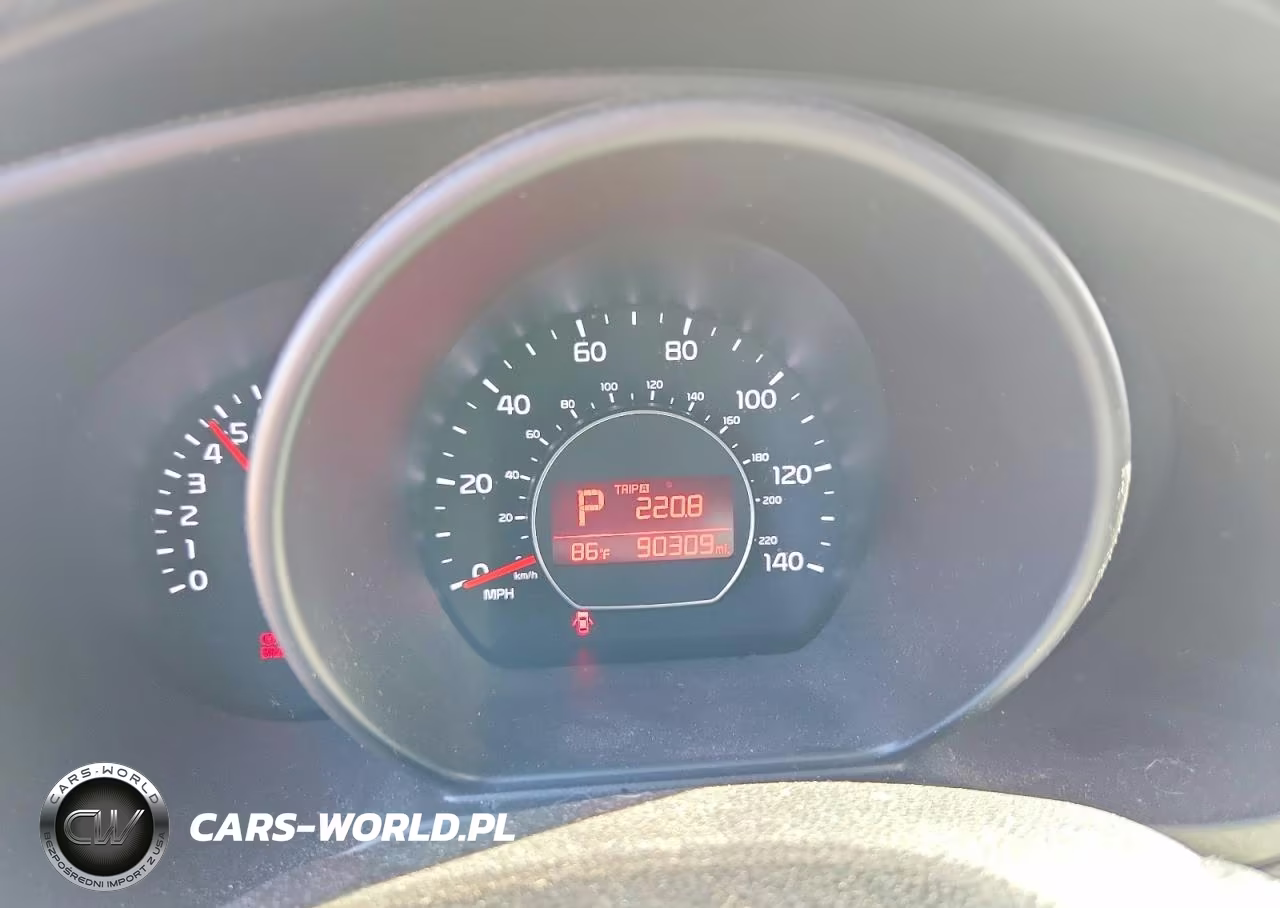 2017 Kia Soul + VIN:KNDJP3A57H7412172 - 9