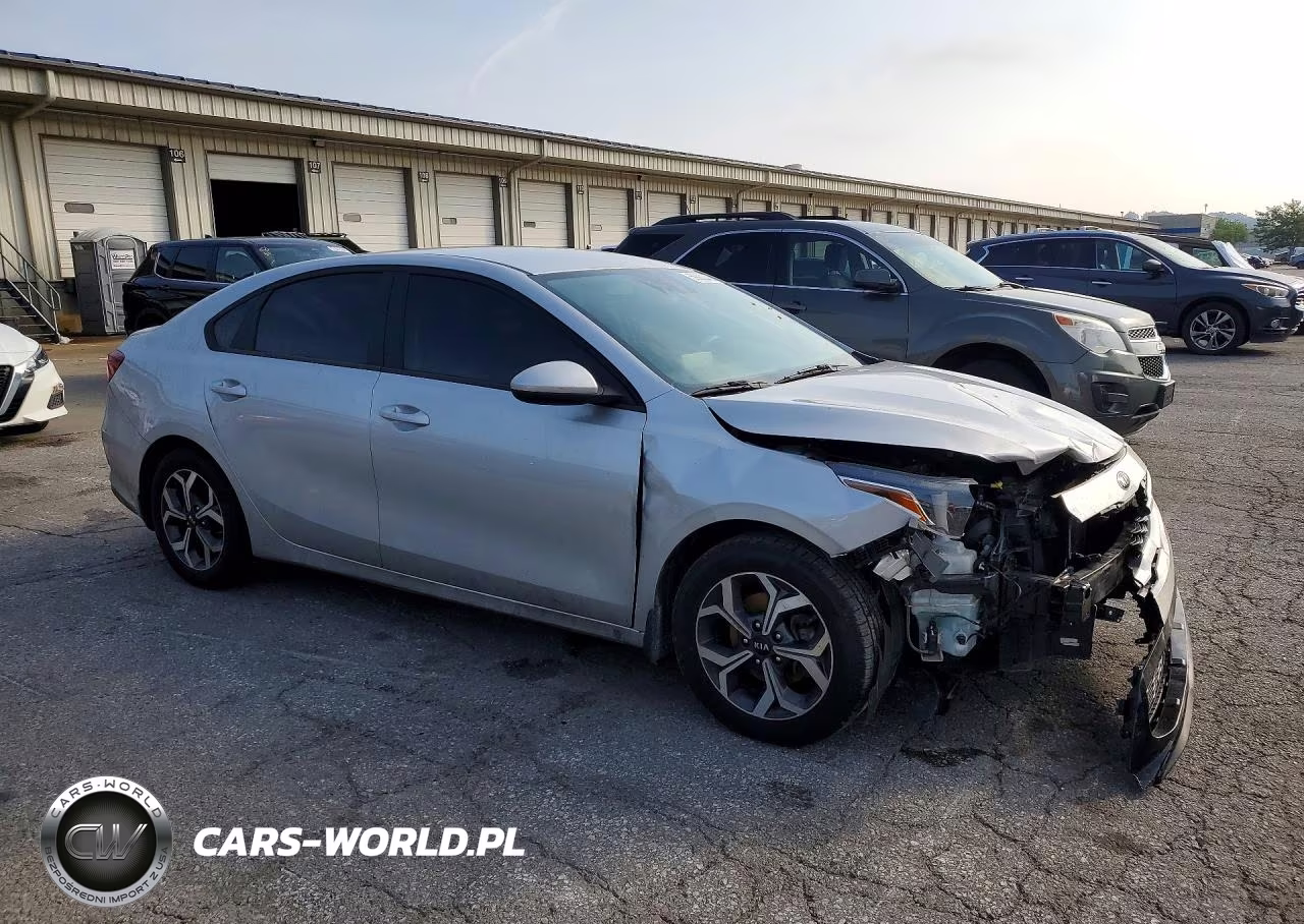 2021 Kia Forte Lxs VIN:3KPF24AD2ME398838 - 4