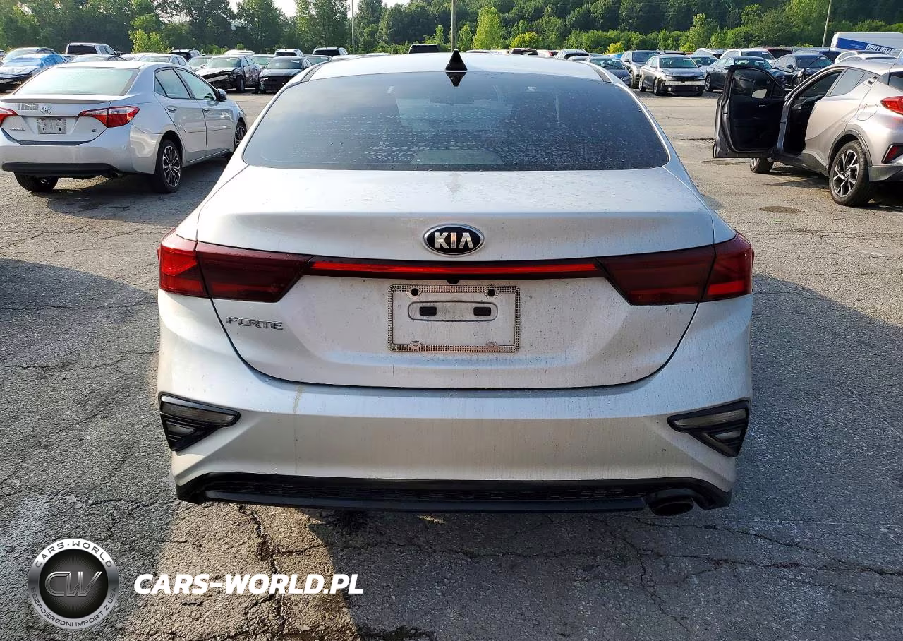 2021 Kia Forte Lxs VIN:3KPF24AD2ME398838 - 6