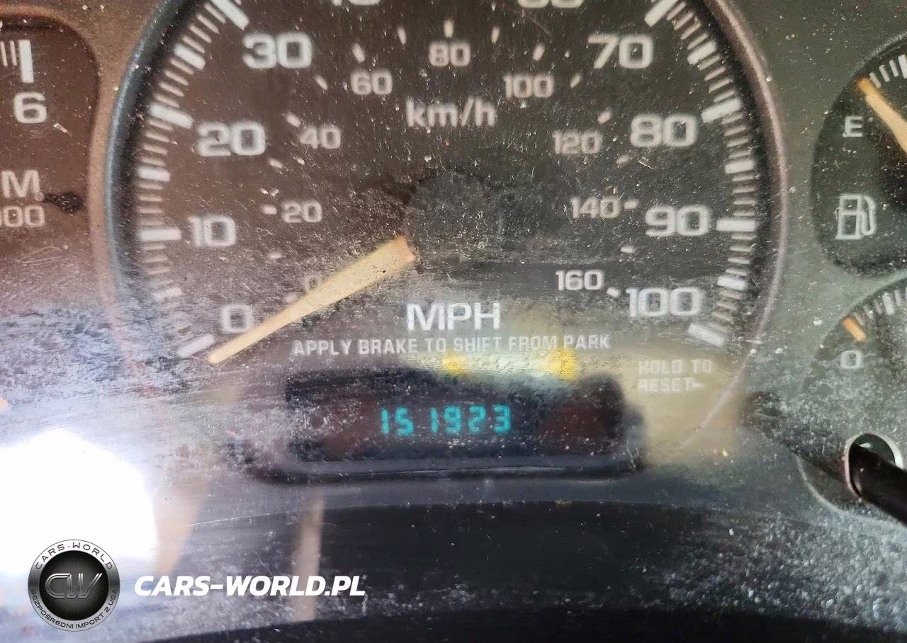 2002 Chevrolet Silverado C1500 VIN:2GCEC19T921146422 - 9