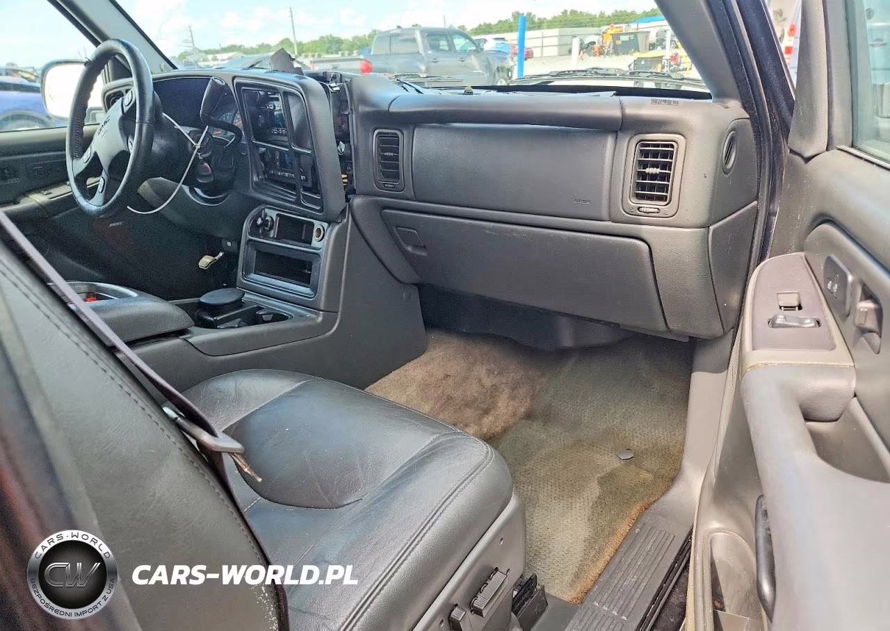 2004 GMC New Sierra C1500 VIN:2GTEC19T641414099 - 8