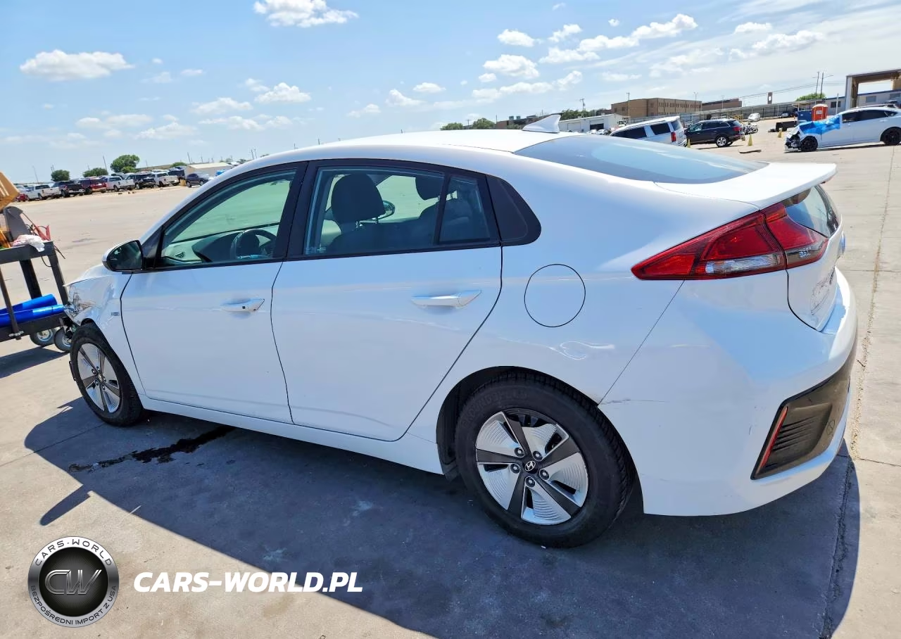 2017 Hyundai Ioniq Blue VIN:KMHC65LC4HU034571 - 2