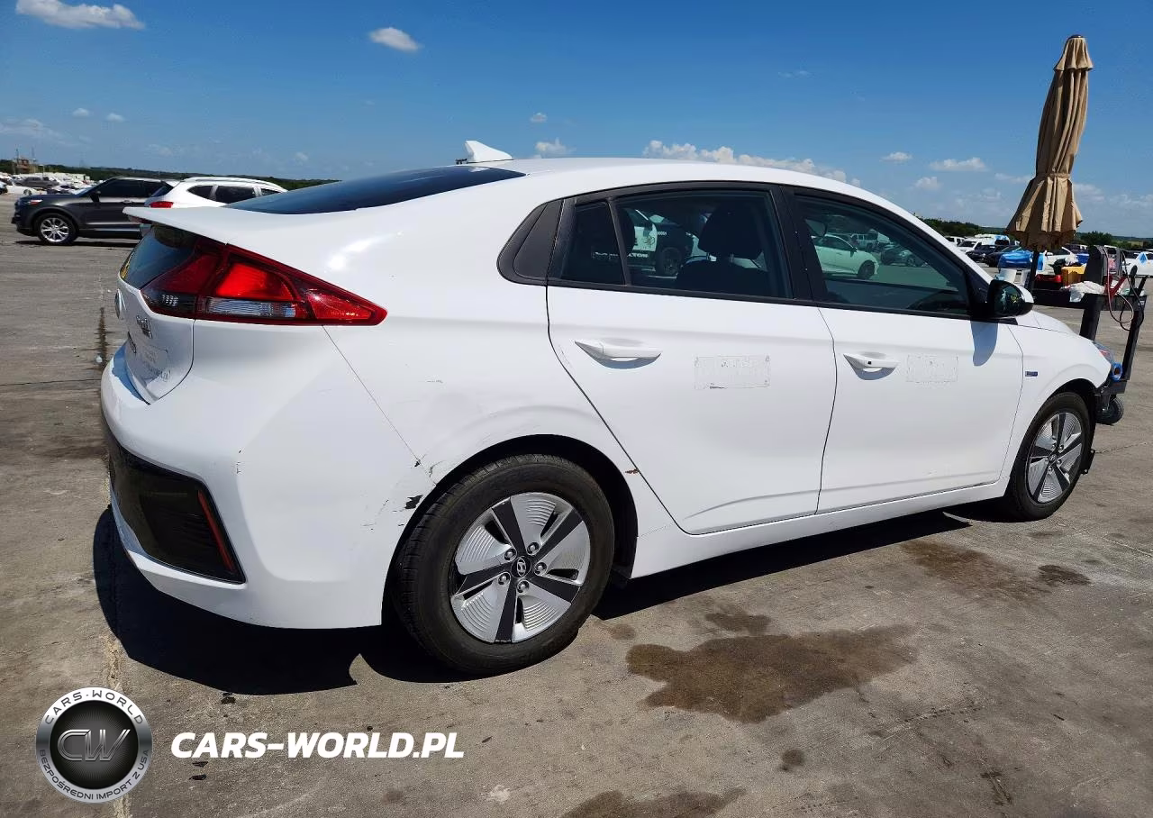 2017 Hyundai Ioniq Blue VIN:KMHC65LC4HU034571 - 3