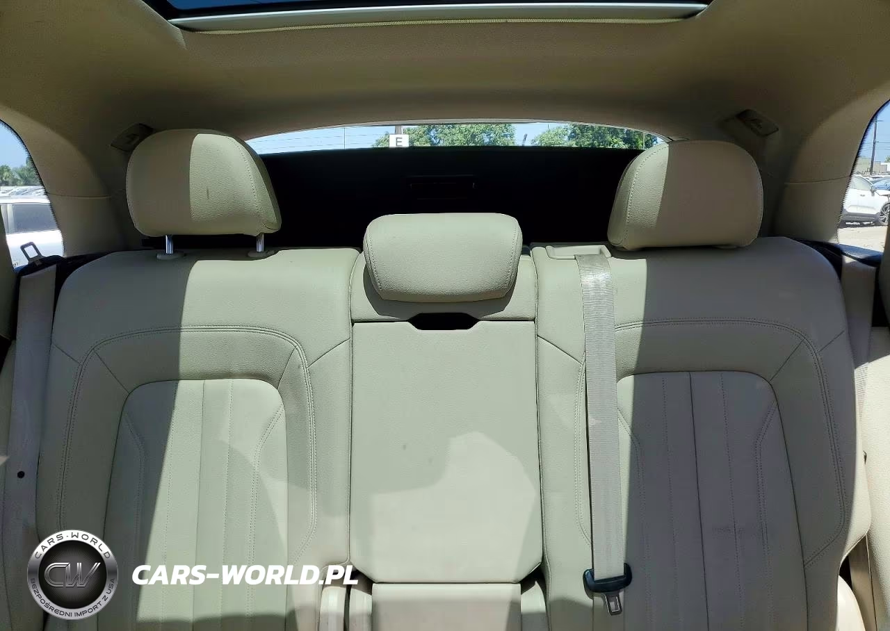 2019 Audi Q5 Premium Plus VIN:WA1BNAFY5K2022803 - 10