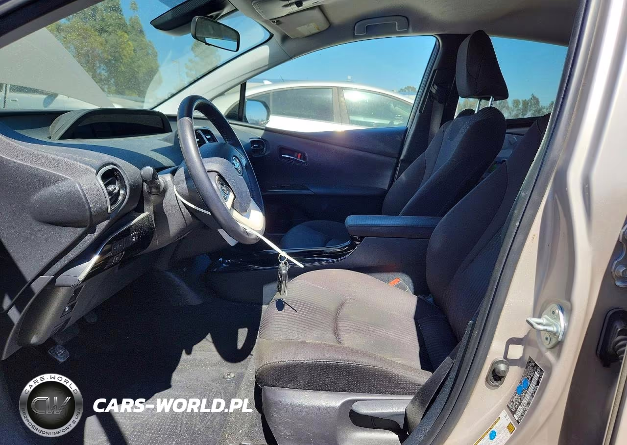 2019 Toyota Prius Prime Plus VIN:JTDKARFPXK3119545 - 7