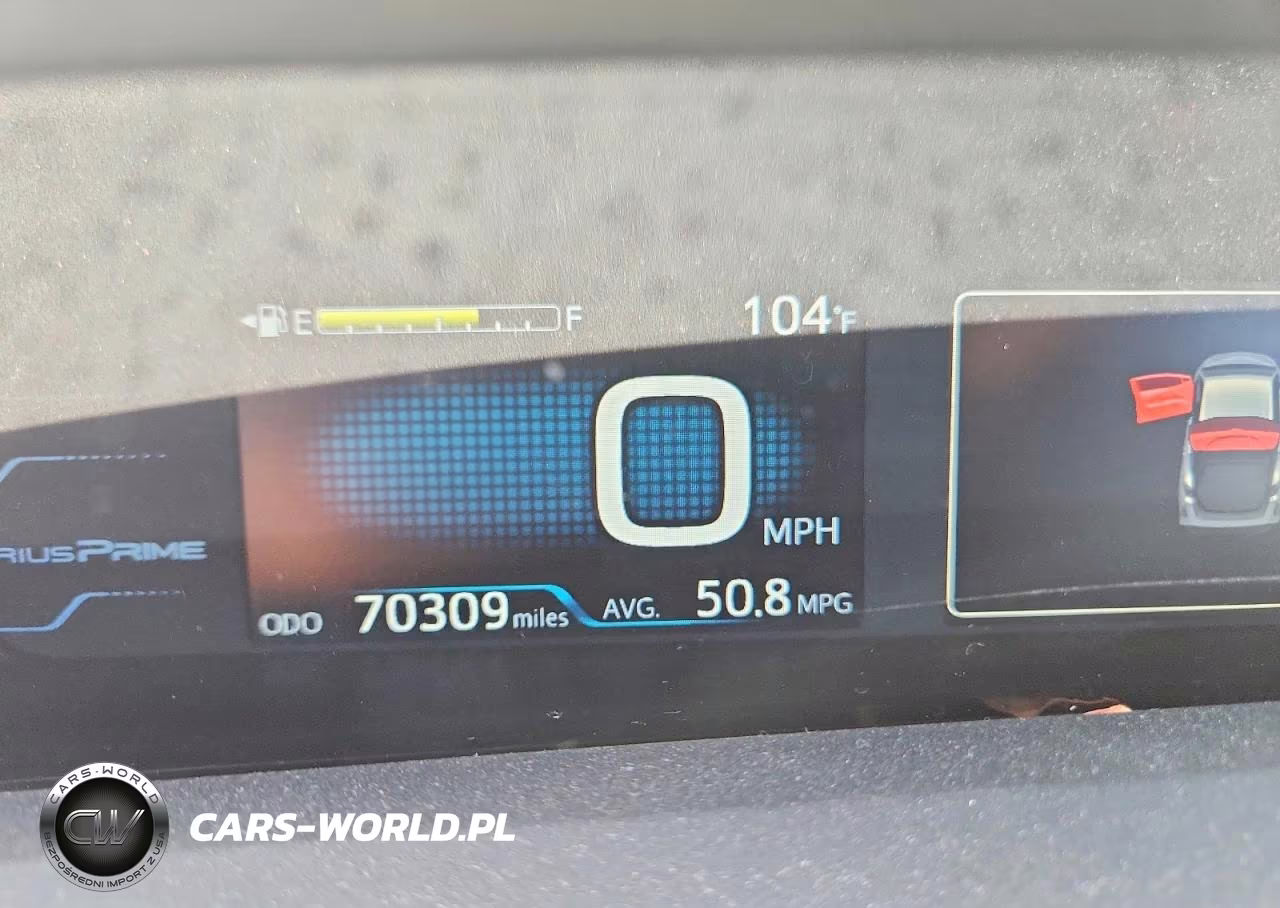 2019 Toyota Prius Prime Plus VIN:JTDKARFPXK3119545 - 9