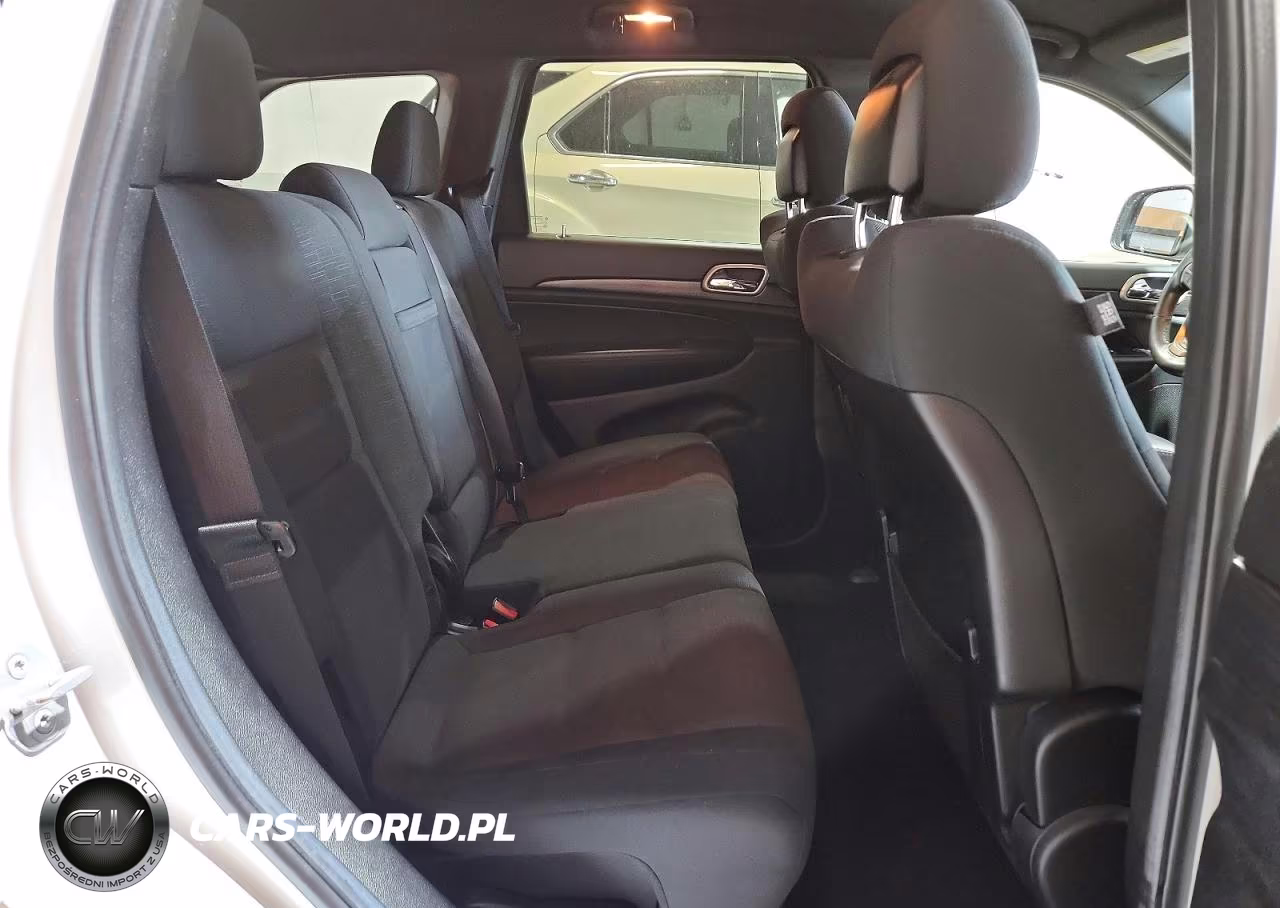 2014 Jeep Grand Cherokee Laredo VIN:1C4RJFAG8EC131122 - 10
