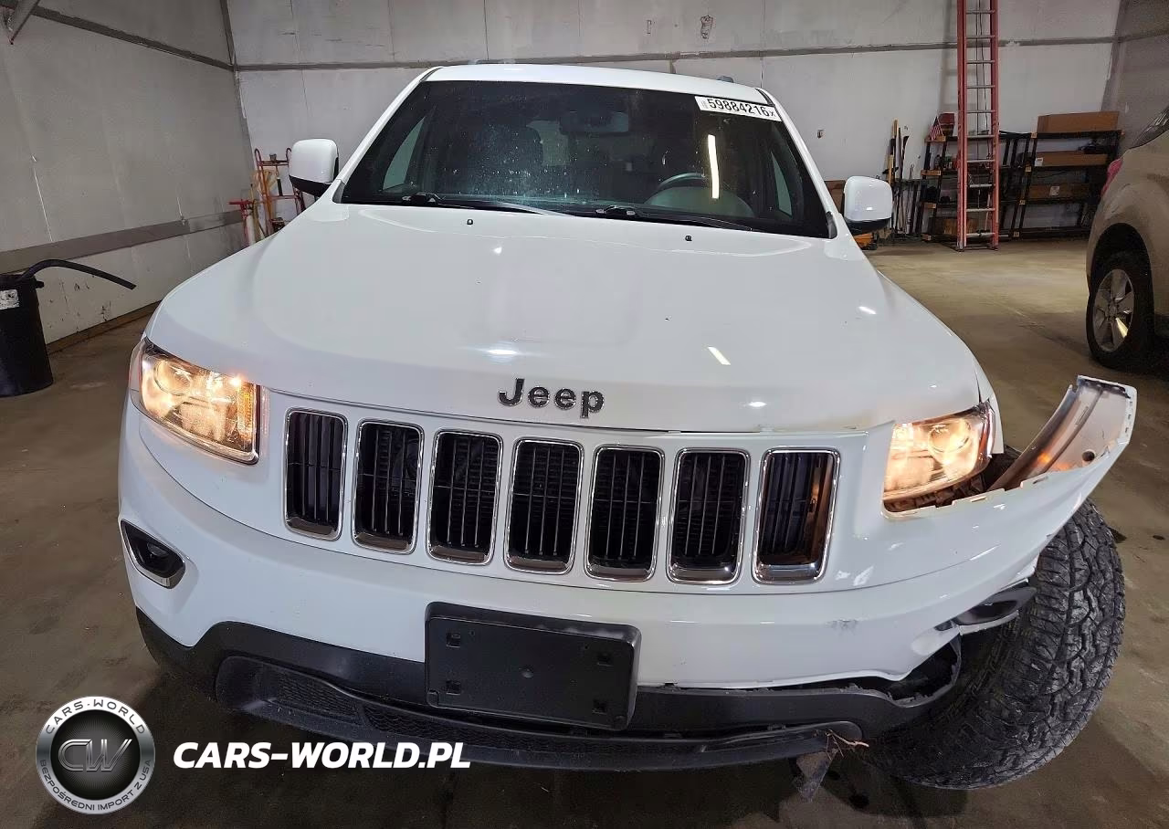 2014 Jeep Grand Cherokee Laredo VIN:1C4RJFAG8EC131122 - 5