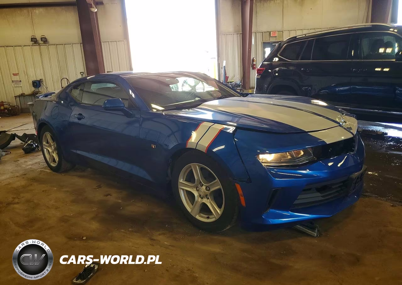 2017 Chevrolet Camaro Lt VIN:1G1FB1RX9H0121818 - 4