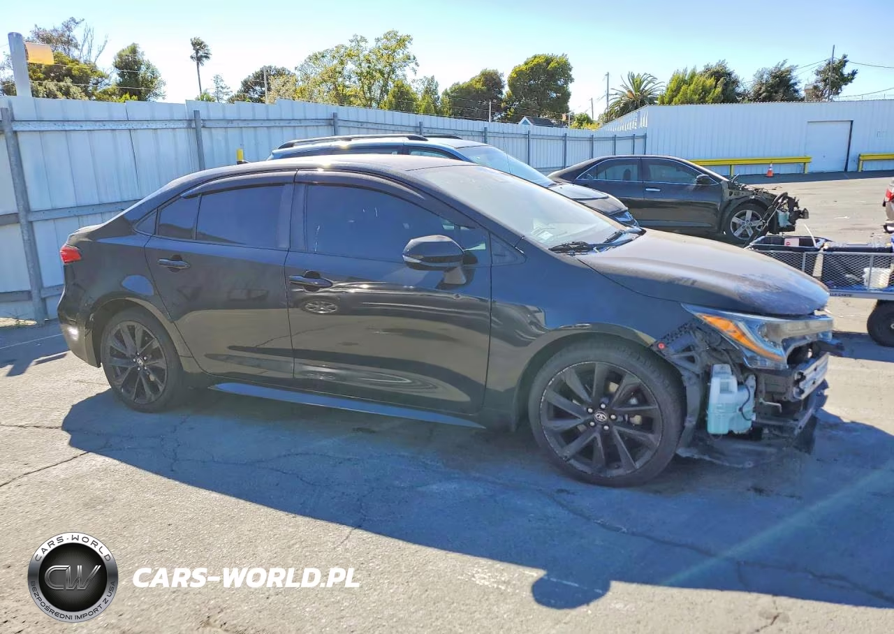 2021 Toyota Corolla Se Nightshade Edition VIN:5YFS4MCE1MP093425 - 4
