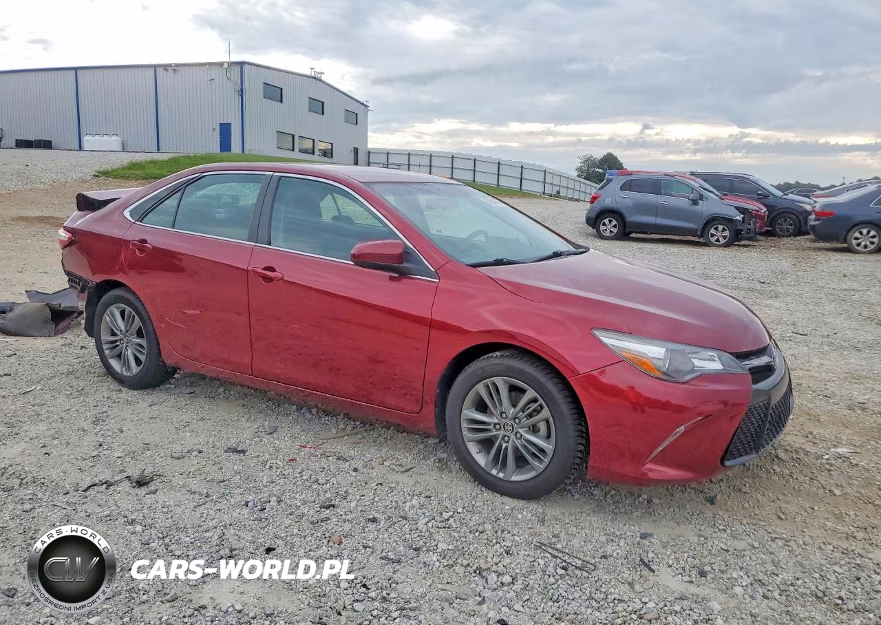 2015 Toyota Camry Se VIN:4T1BF1FK7FU927533 - 4