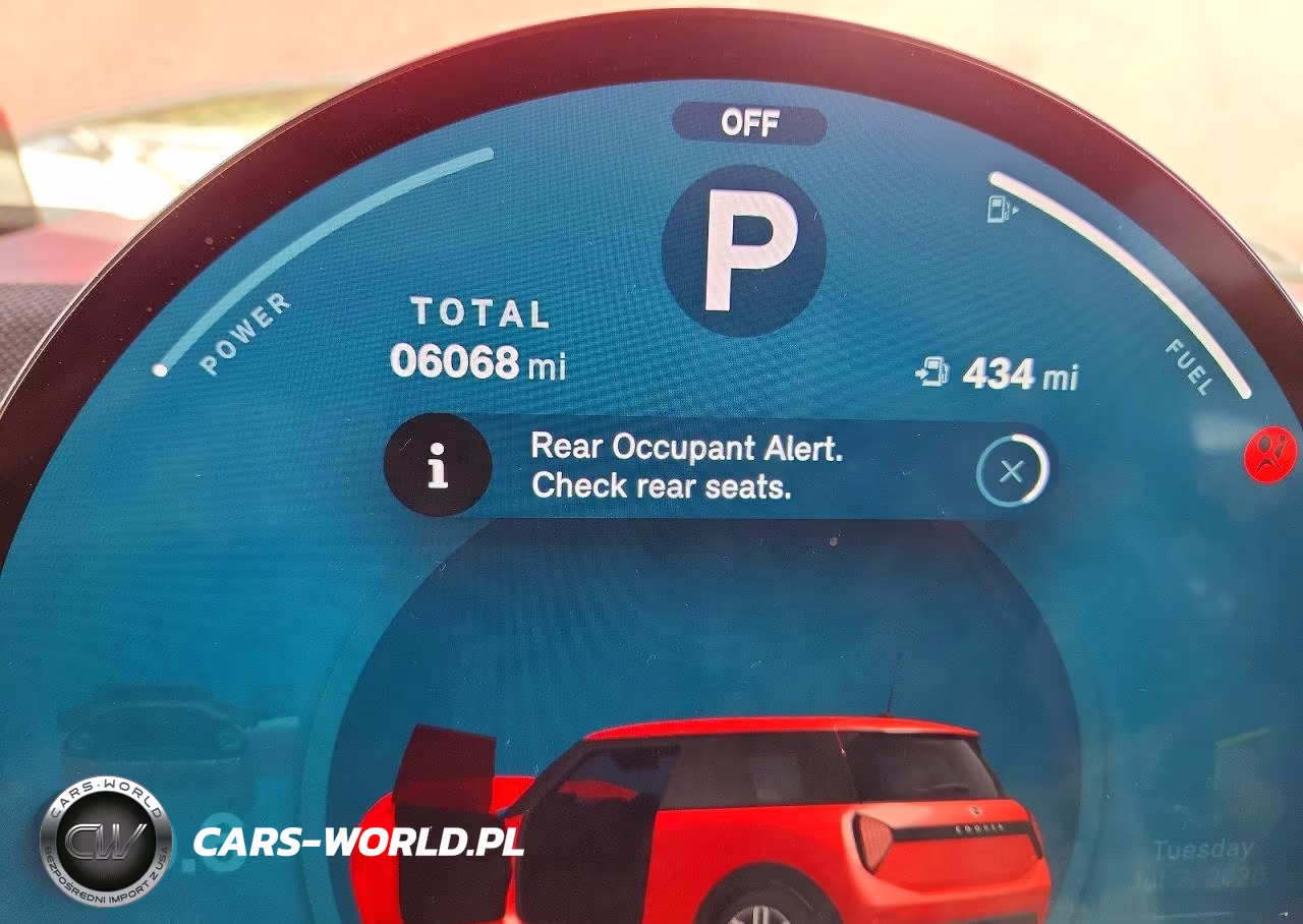2025 Mini Cooper S VIN:WMW23GD04S2X25110 - 9
