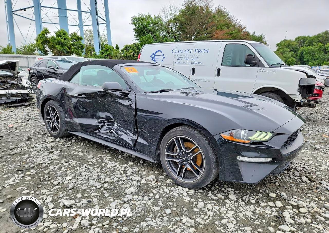 2018 Ford Mustang VIN:1FATP8UH3J5115239 - 4