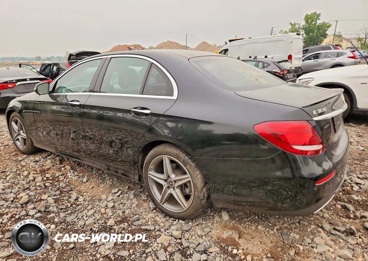 2018 Mercedes-Benz E 300 4Matic VIN:WDDZF4KB4JA486079 - 2