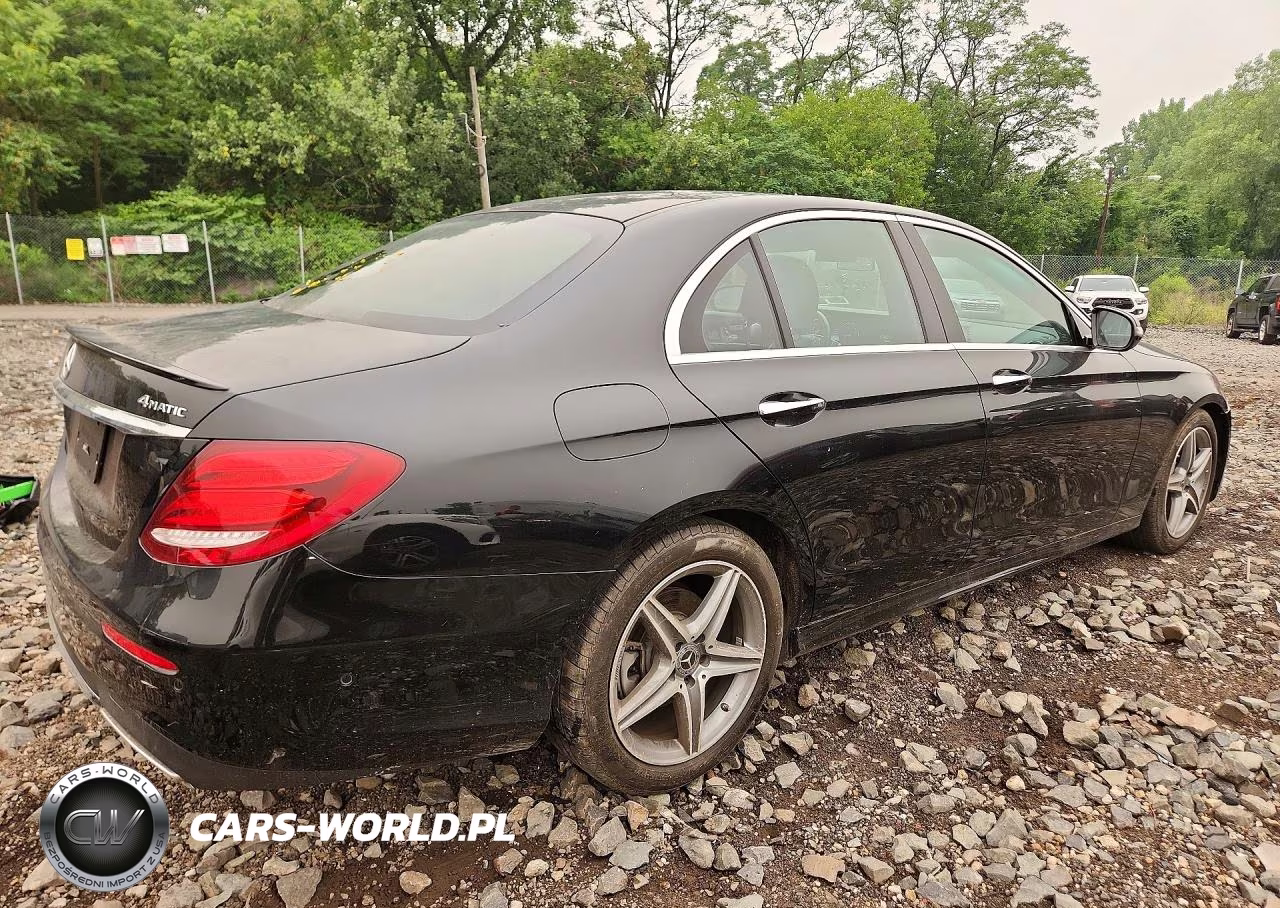2018 Mercedes-Benz E 300 4Matic VIN:WDDZF4KB4JA486079 - 3