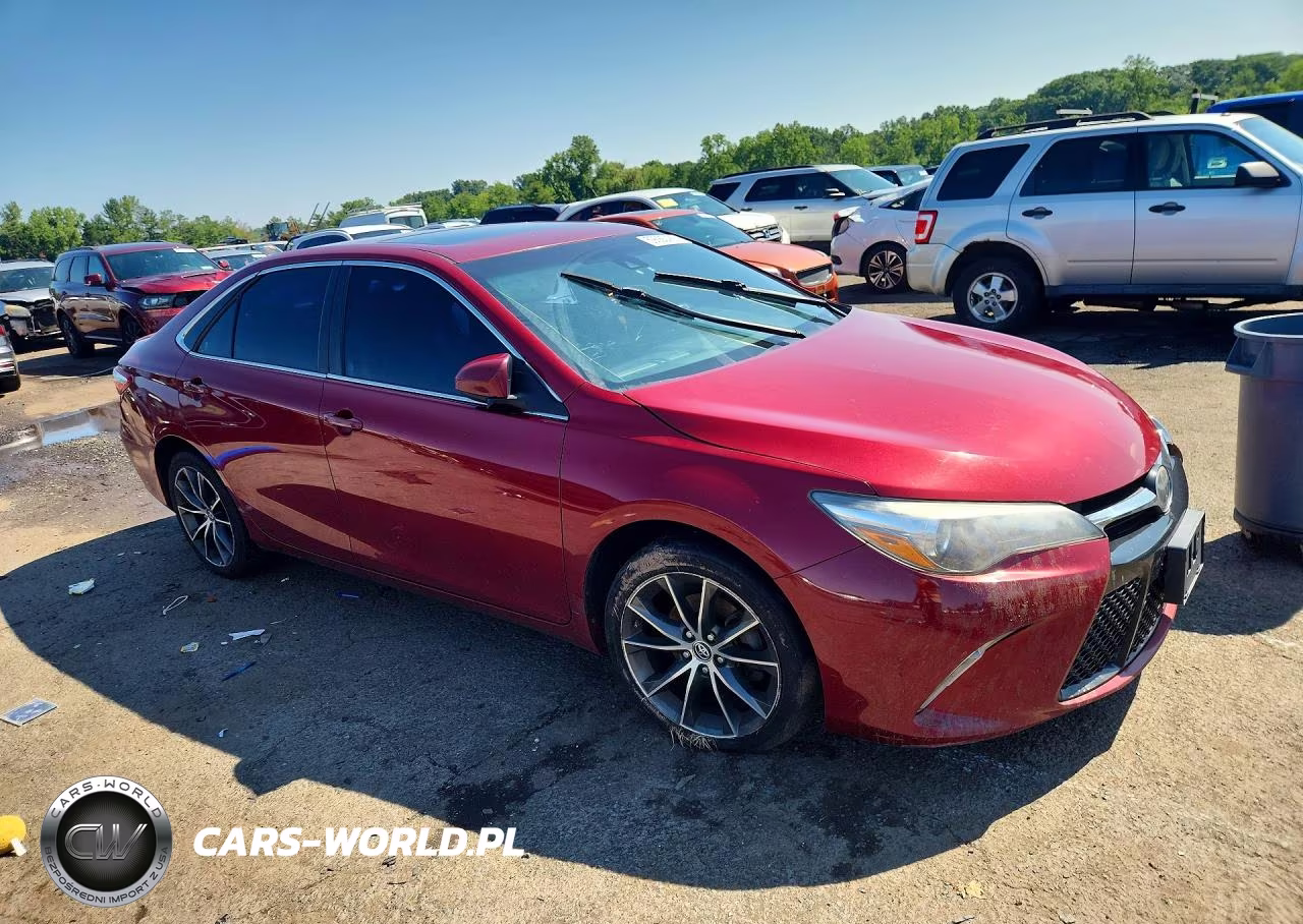 2015 Toyota Camry Xse VIN:4T1BF1FK7FU926155 - 4