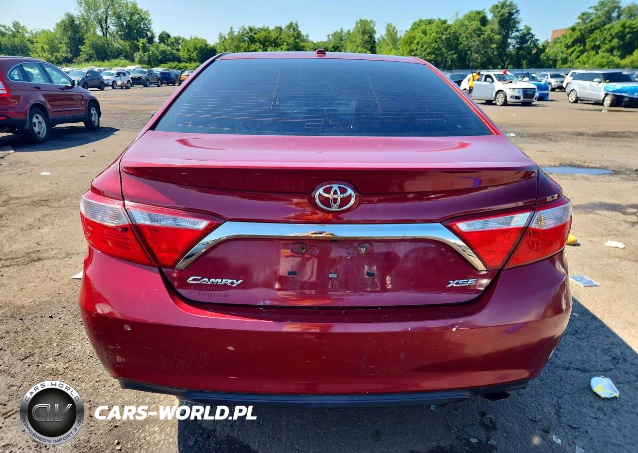2015 Toyota Camry Xse VIN:4T1BF1FK7FU926155 - 6