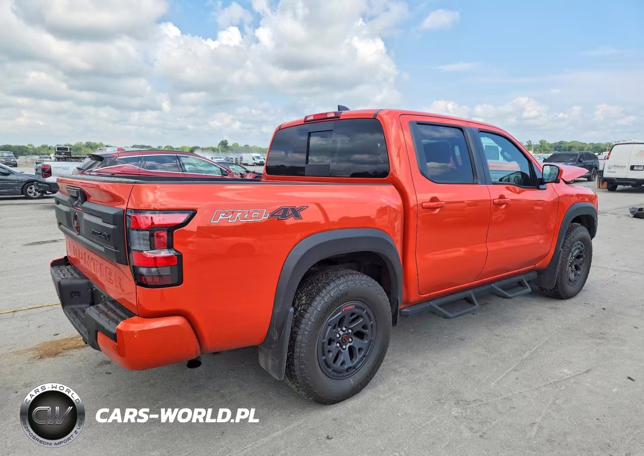 2025 Nissan Frontier Pro-4X VIN:1N6ED1EK9SN647574 - 3