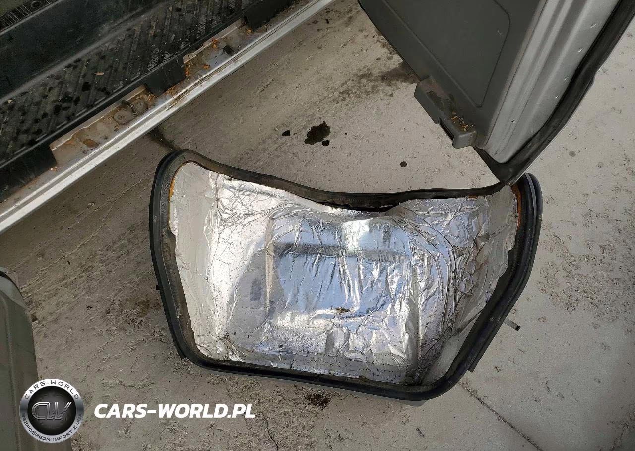 2010 Ford Econoline E350 Super Duty Wagon VIN:1FBNE3BL0ADA06749 - 12