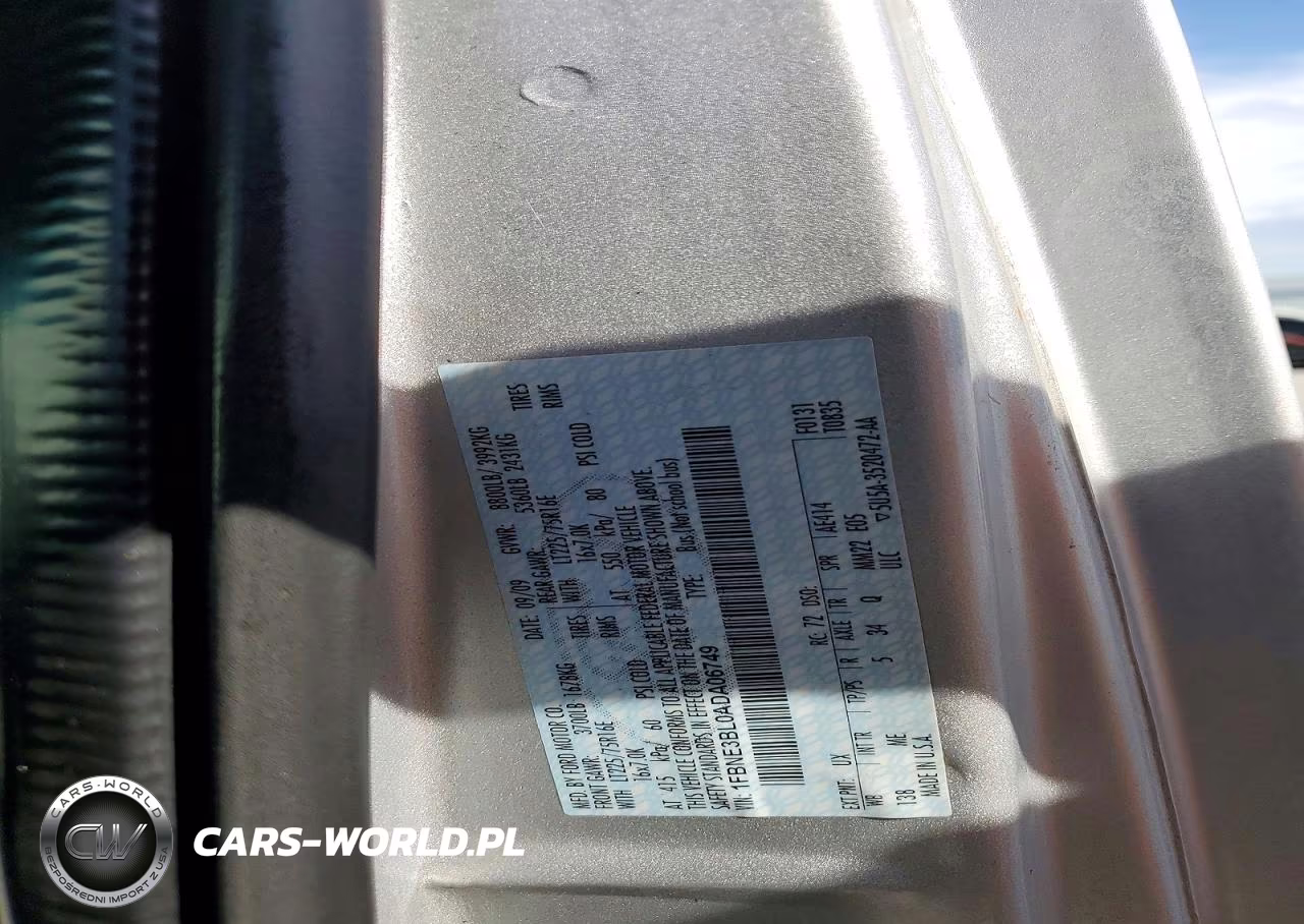 2010 Ford Econoline E350 Super Duty Wagon VIN:1FBNE3BL0ADA06749 - 13