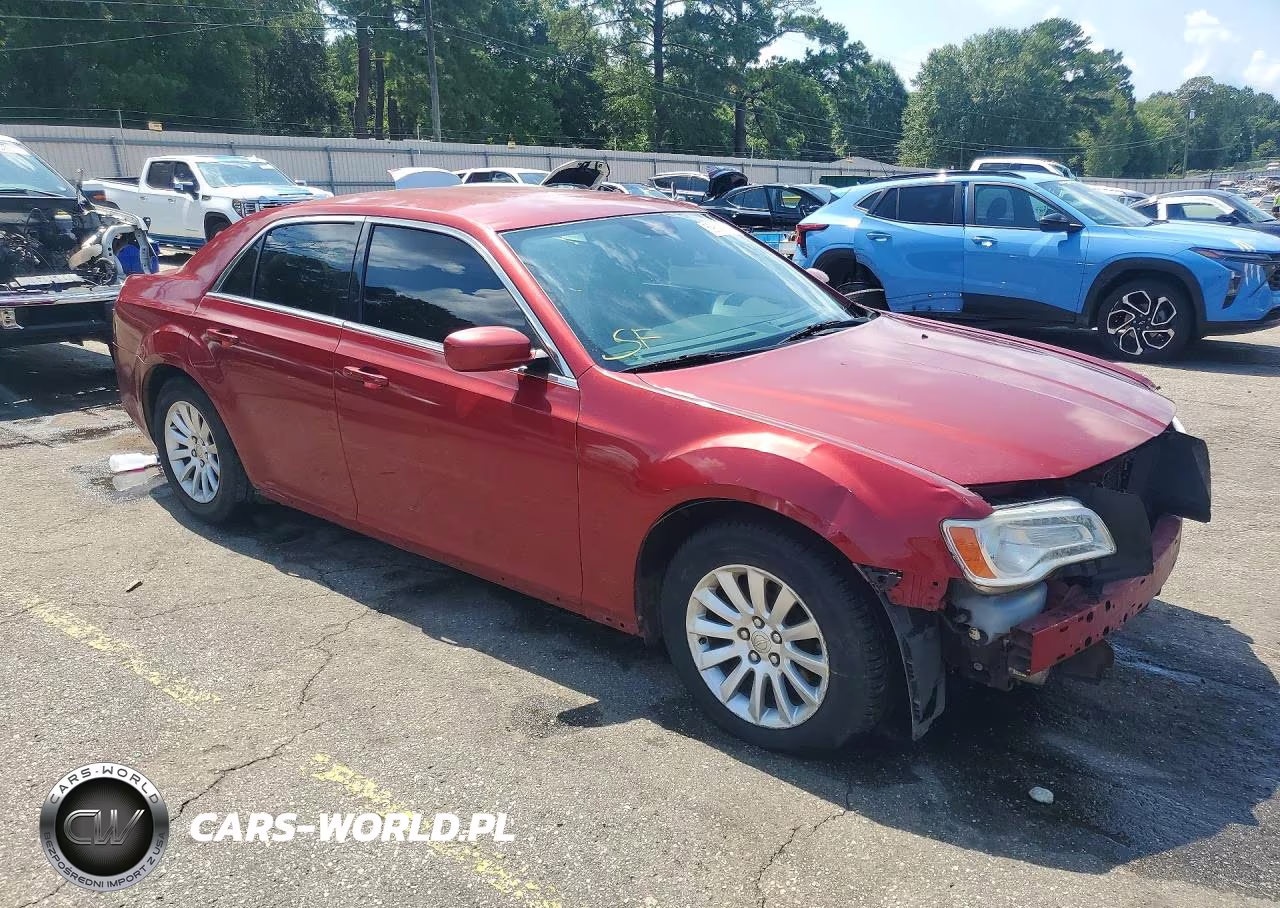 2013 Chrysler 300 VIN:2C3CCAAG3DH713289 - 4