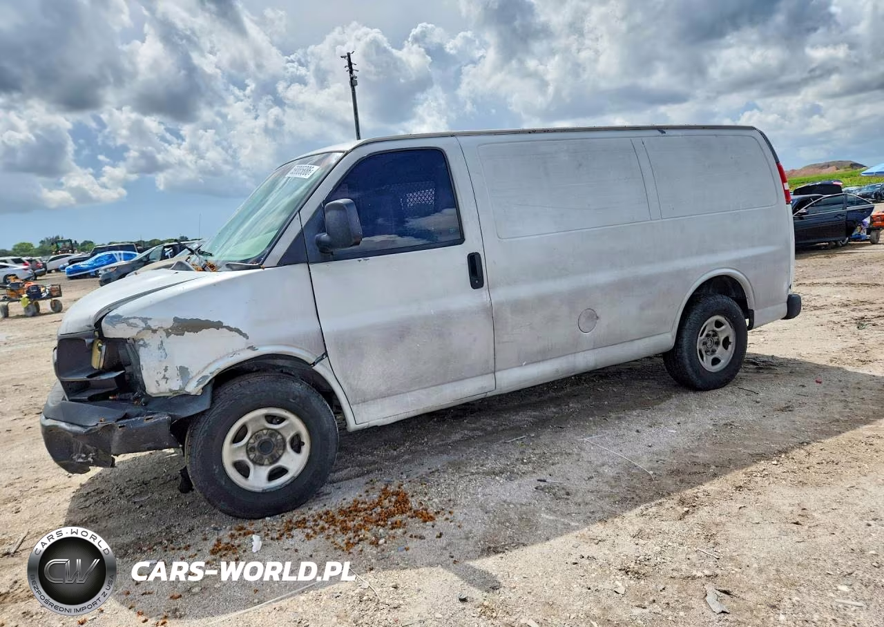 2004 Chevrolet Express G1500 VIN:1GCFG15X841179387 - 1