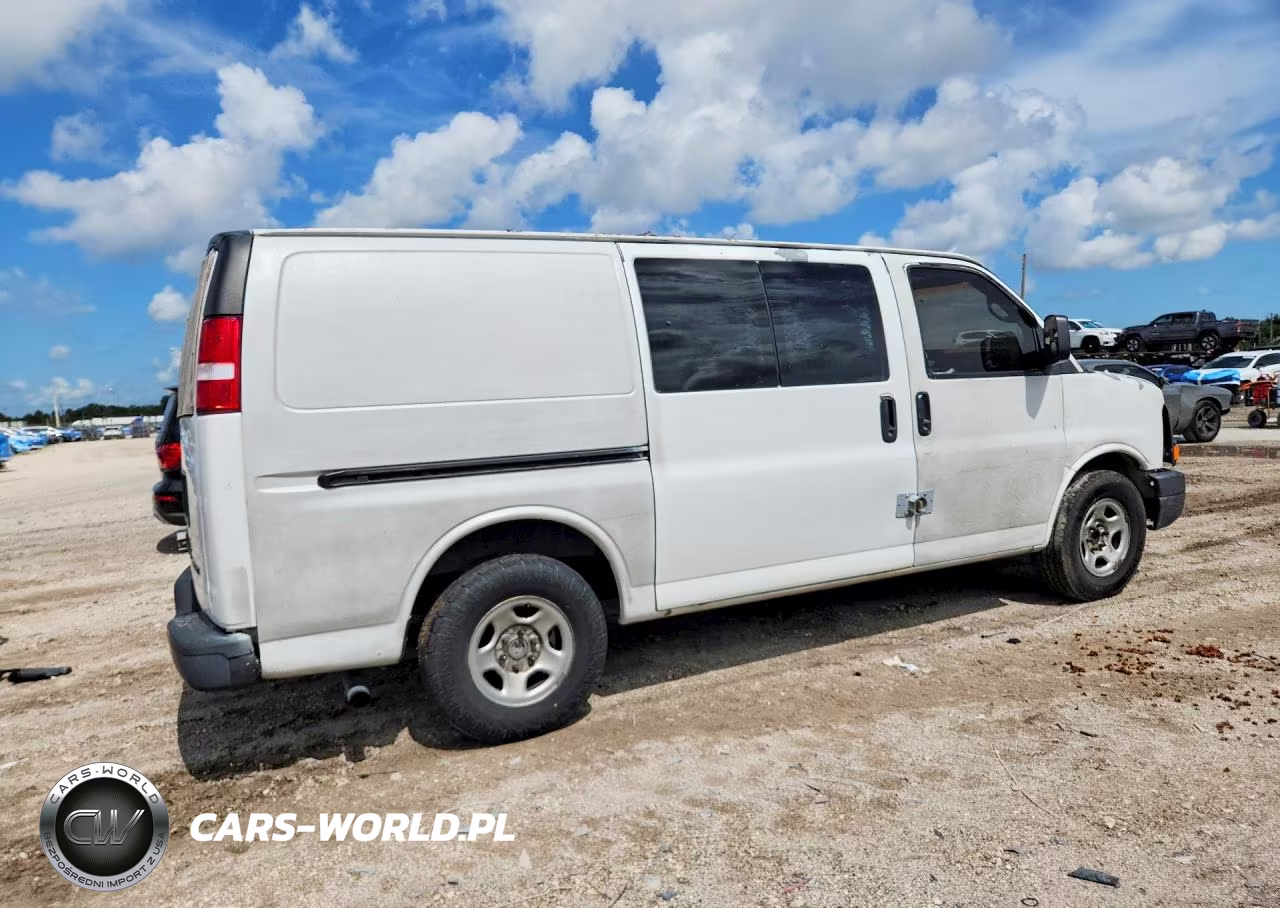 2004 Chevrolet Express G1500 VIN:1GCFG15X841179387 - 3
