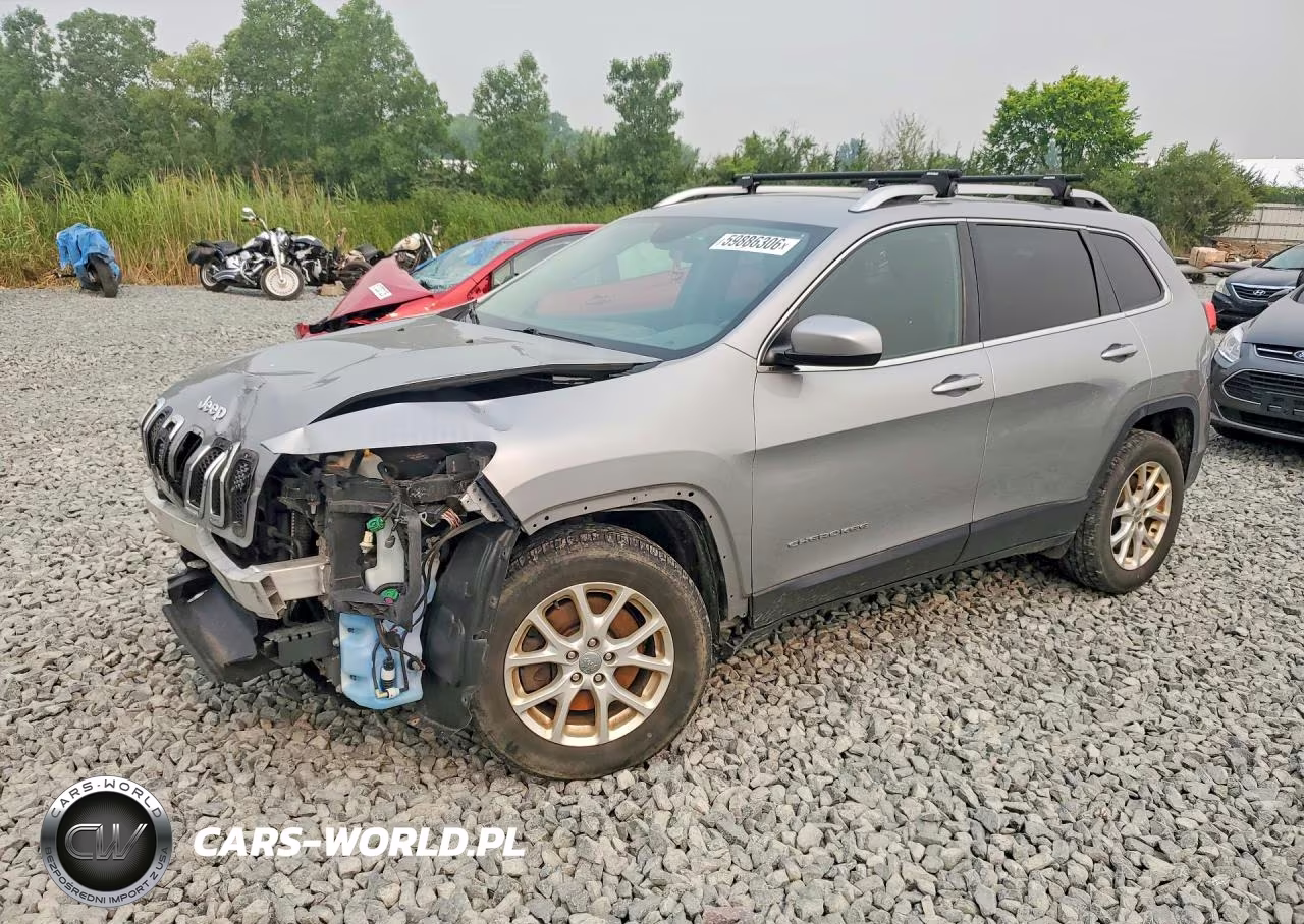 2015 Jeep Cherokee Latitude – zdjęcie 1 z 13